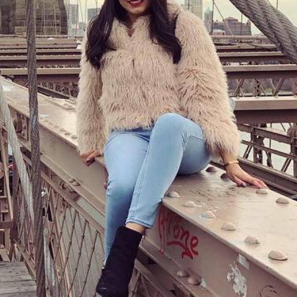 Express Jacket - Picture 4 of 8